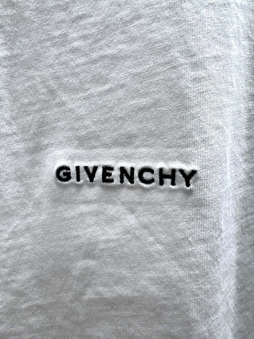 ジバンシイコピー新しい刺繍マイクロラベル半袖Tシャツ