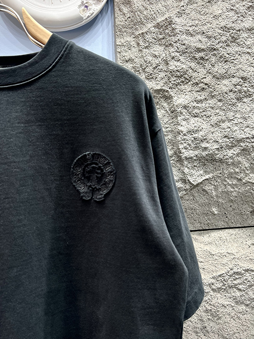 クロムハーツ刺繍文字半袖Tシャツ
