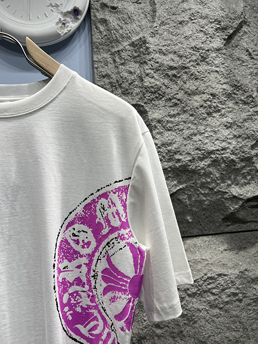 クロムハーツ新しいサイドロゴ半袖Tシャツ