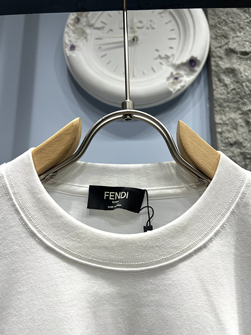 フェンディ新しいプリント半袖Tシャツ