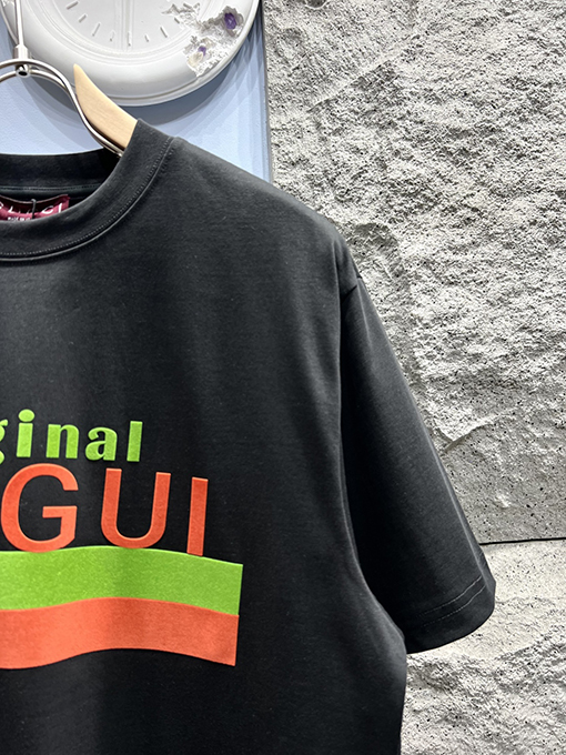 グッチスーパーコピー新しいアルファベットプリント半袖Tシャツ