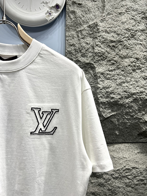 ルイヴィトンクラシックロゴ半袖Tシャツ