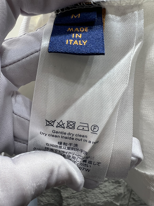 ルイヴィトンクラシックロゴ半袖Tシャツ