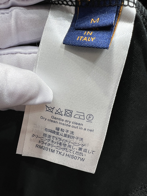 ルイヴィトンクラシックロゴ半袖Tシャツ