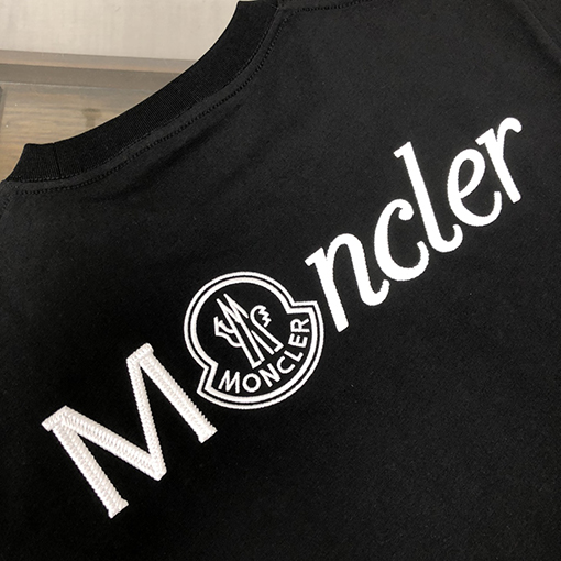 モンクレールカジュアル半袖Tシャツ