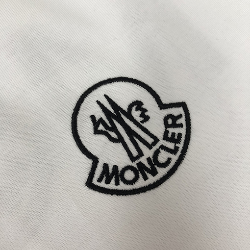 モンクレールカジュアル半袖Tシャツ