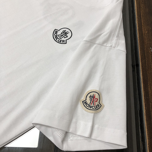 モンクレールカジュアル半袖Tシャツ