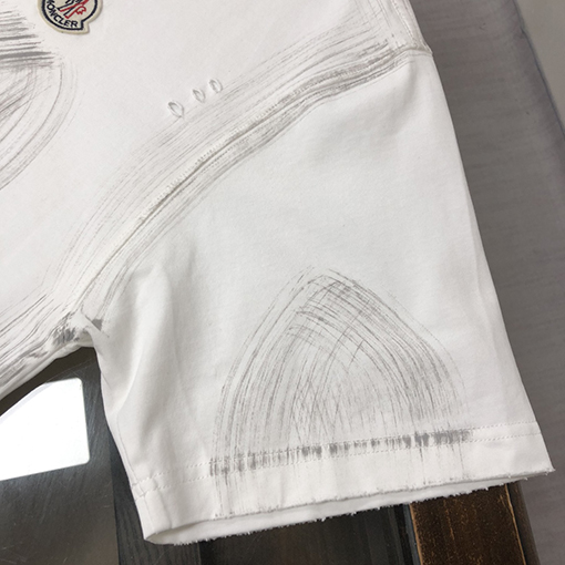 モンクレールクルーネック半袖Tシャツ
