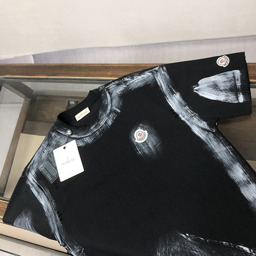 モンクレール新しい水洗いラウンドネック半袖Tシャツ