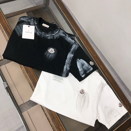 モンクレール新しい水洗いラウンドネック半袖Tシャツ