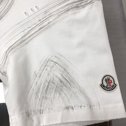 モンクレール新しい水洗いラウンドネック半袖Tシャツ