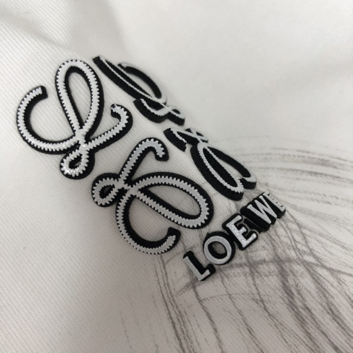 ロエベコピークルーネック半袖Tシャツ