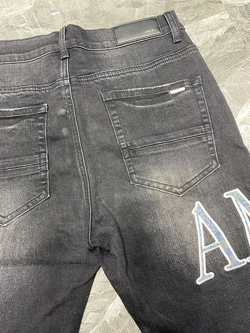 アミリファッションショーツ