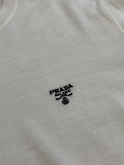 プラダクラシックな刺繍ウールクルーネック半袖シャツ