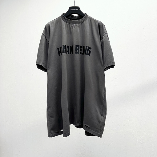 バレンシアガコピーHUMANプリント半袖Tシャツ