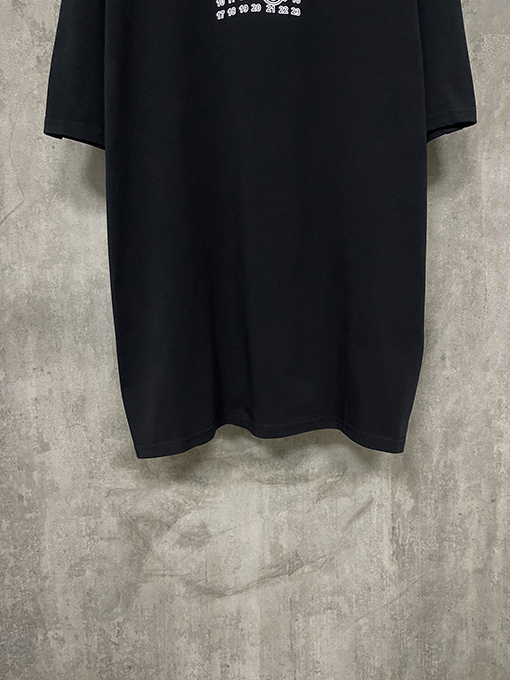 マルタンマルジェラ25ss新しいカレンダー透かし文字プリント半袖Tシャツ