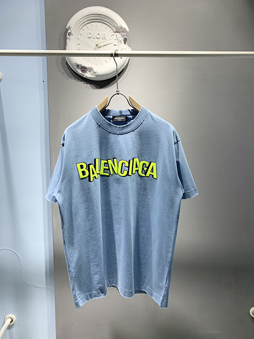 バレンシアガコピー新しい立体夜光発泡Tシャツ