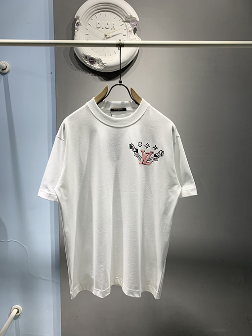 ルイヴィトンロゴプリントTシャツ