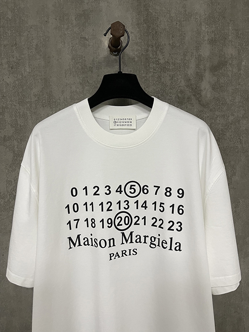 マルタンマルジェラスーパーコピークラシック520アルファベットロゴプリント半袖Tシャツ