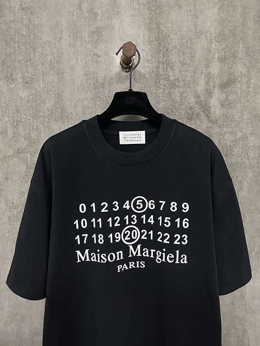 マルタンマルジェラスーパーコピークラシック520アルファベットロゴプリント半袖Tシャツ