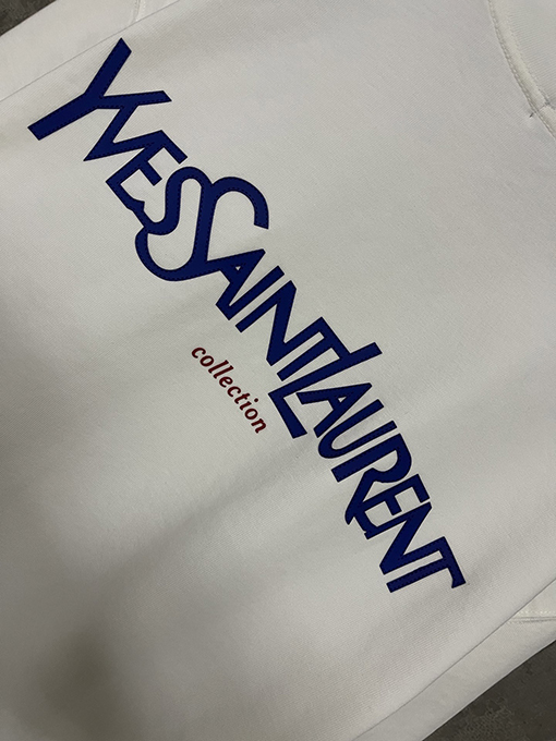 サンローランスーパーコピークラシックなロゴプリントの重い半袖Tシャツ