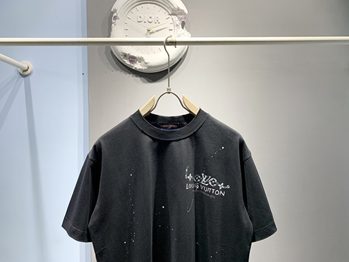 ルイヴィトン2025ssの手描きインクTシャツ