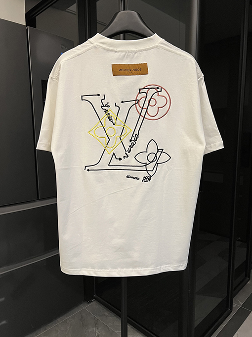 ルイヴィトン25SSカラフルな文字刺繍半袖Tシャツ