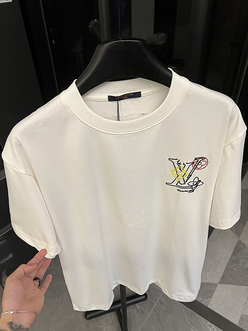 ルイヴィトン25SSカラフルな文字刺繍半袖Tシャツ