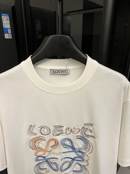 ロエベスーパーコピーライン刺繍ロゴ半袖シャツ