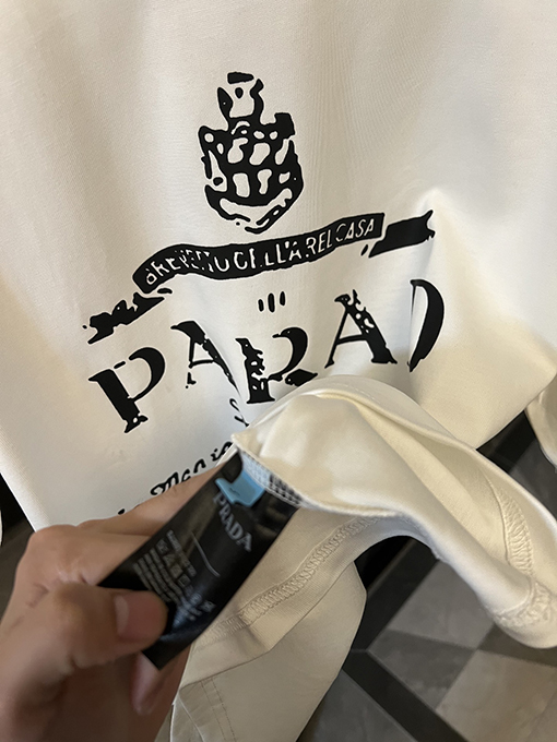 プラダアルファベットクラウン半袖Tシャツ