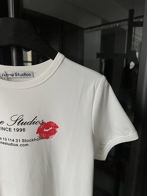 アクネストゥディオズリッププリントロゴプリントカジュアル半袖Tシャツ