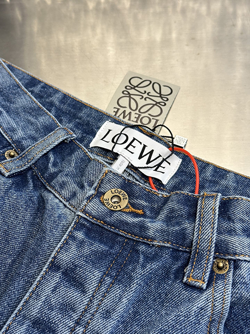 ロエベ Loewe Anagramデニムジーンズ