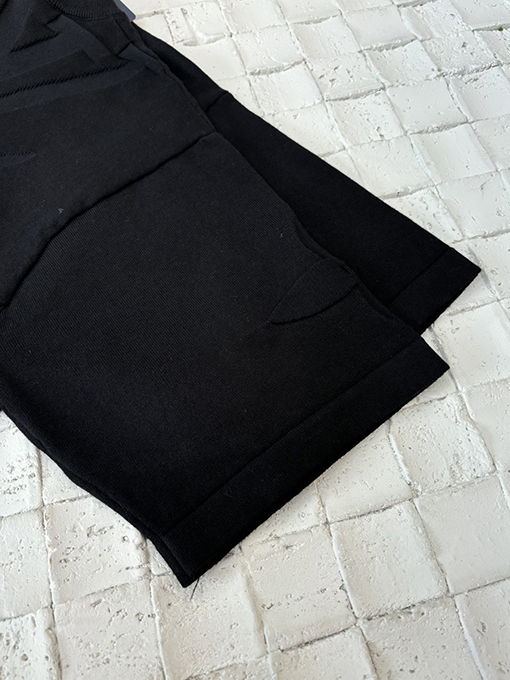 ルイヴィトンスーパーコピー黒い花のラウンドネックニット半袖Tシャツ