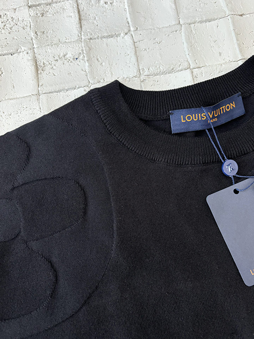 ルイヴィトンスーパーコピー黒い花のラウンドネックニット半袖Tシャツ