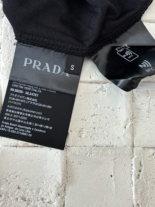 プラダ新しいボタン半袖シャツ