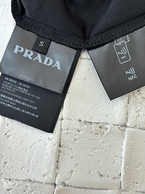 プラダ25Ss新しいクラシックロゴ三角ダークストライプ半袖Tシャツ