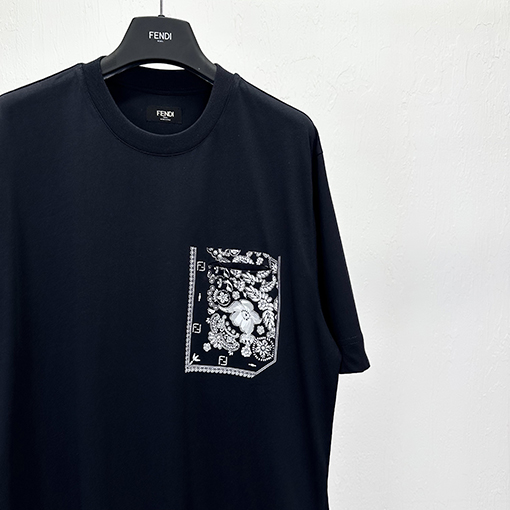 フェンディポケットプリント半袖Tシャツ