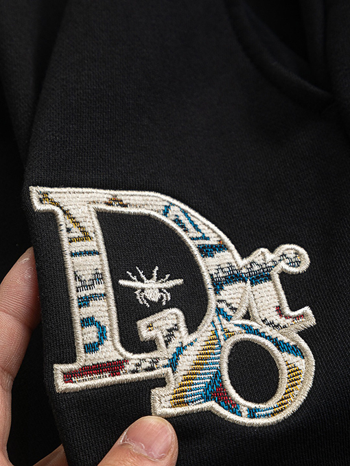 ディオールCDアルファベットの小さな蜂の刺繍ロゴショーツ