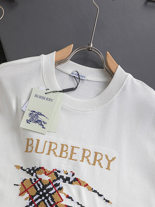 バーバリースーパーコピーロゴ刺繍半袖Tシャツ
