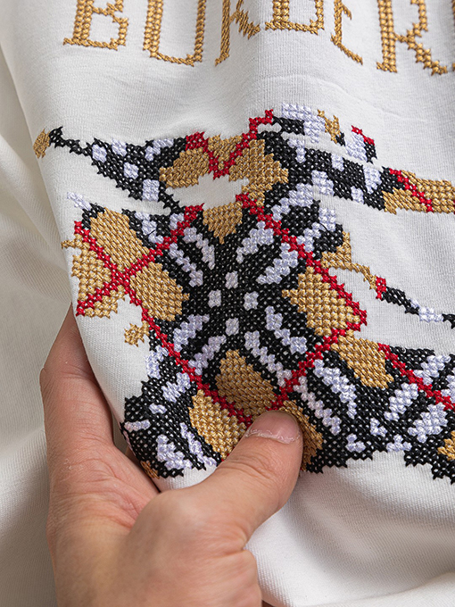 バーバリースーパーコピーロゴ刺繍半袖Tシャツ