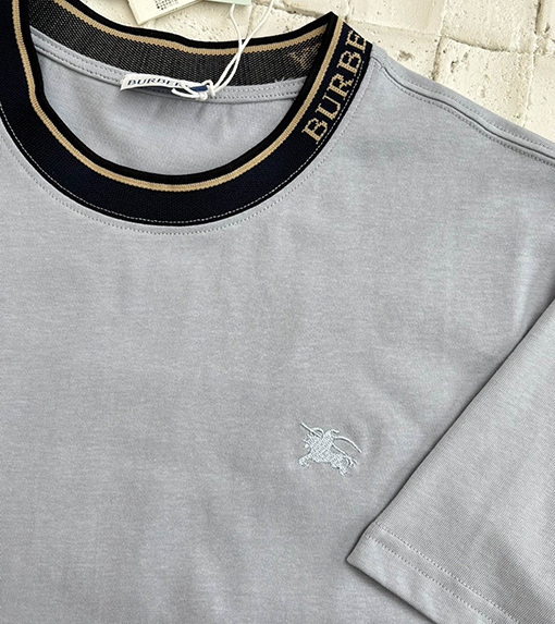 バーバリー新しい襟の衝突色の半袖Tシャツ