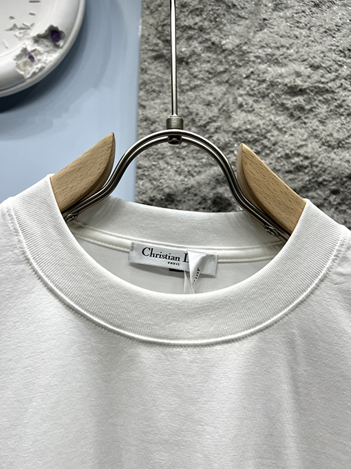 ディオール新しい色のロゴ半袖Tシャツ