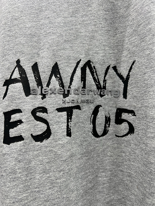 アレキサンダーワン落書きマイクロラベル半袖Tシャツ