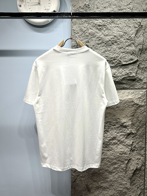グッチスーパーコピー新しいスタンプロゴ半袖Tシャツ