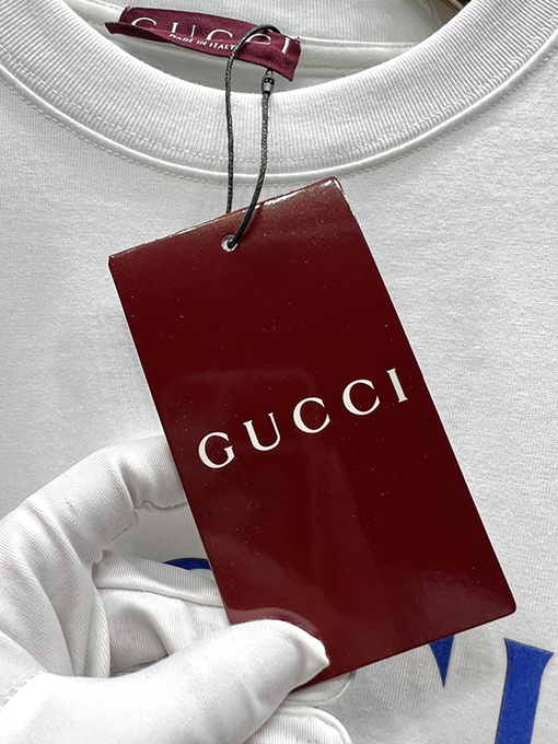 グッチスーパーコピー新しいスタンプロゴ半袖Tシャツ