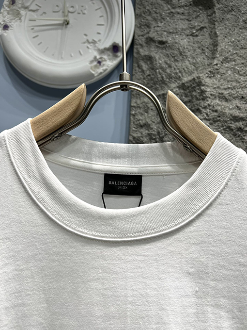 バレンシアガスキー刺繍ロゴ半袖Tシャツ