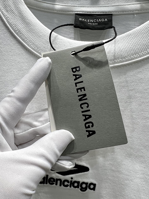 バレンシアガスキー刺繍ロゴ半袖Tシャツ
