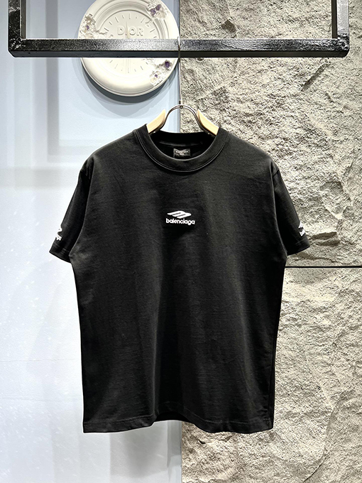 バレンシアガスキー刺繍ロゴ半袖Tシャツ