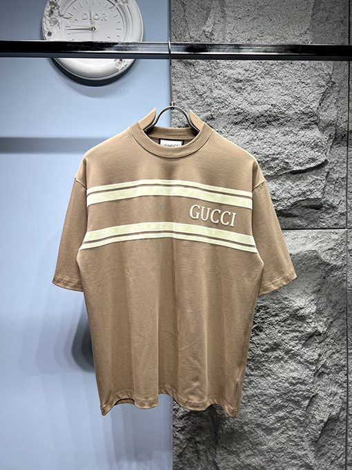 グッチ新しい横棒文字半袖Tシャツ