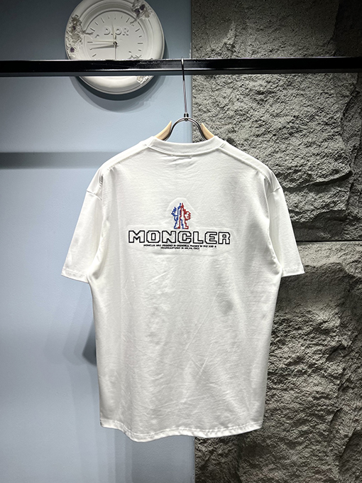 モンクレールコピー新しいビーズプリント半袖Tシャツ